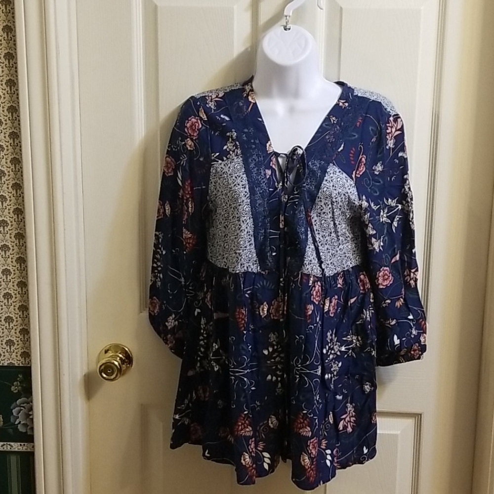 Ladies Cute Top